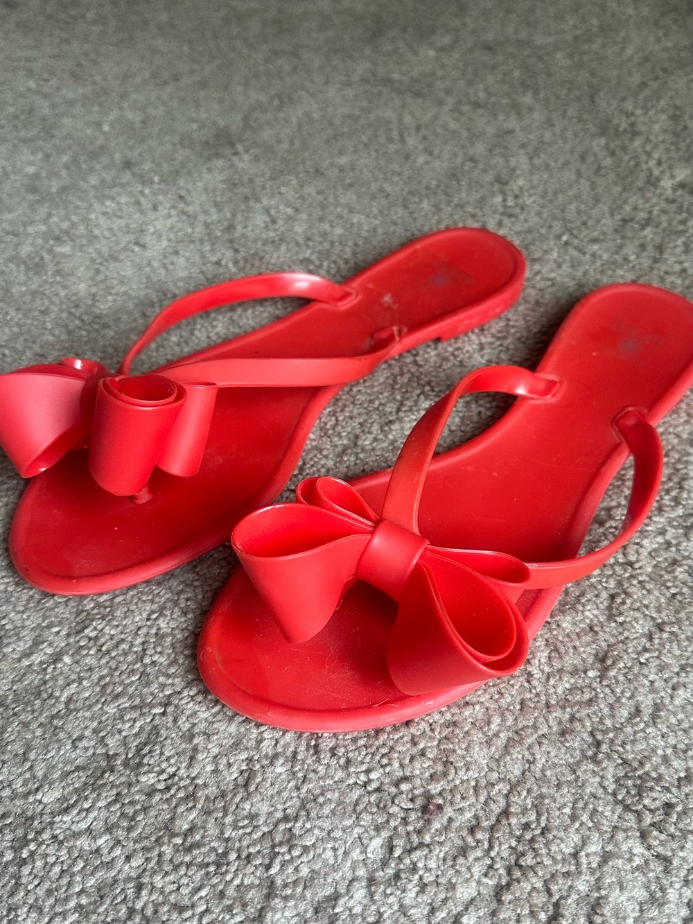 Dizzy Red Rubber Flip Flops size 9